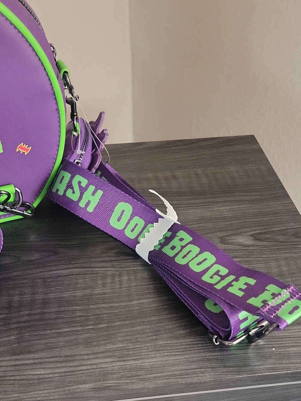 Loungefly - Disney Oogie Boogie Bash 2025 Round Crossbody Bag - Picture 9 of 12